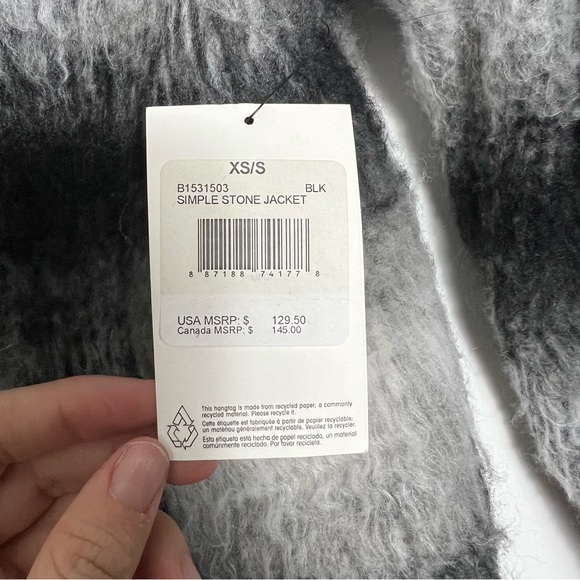 Volcom NWT fuzzy button up coat jacket size XS/S - Picture 3 of 8